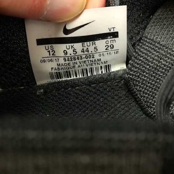 Nike Air VaporMax Flyknit 2 Dark Gray Black 942843-002 Womens 12 / Mens 10.5 - Picture 6 of 7